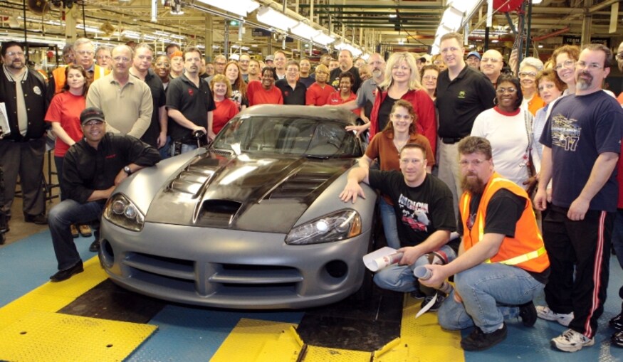 Dodge Builds First 10 Viper Srt10 Acr X Dodge Builds First 10 Viper Srt10 Acr X