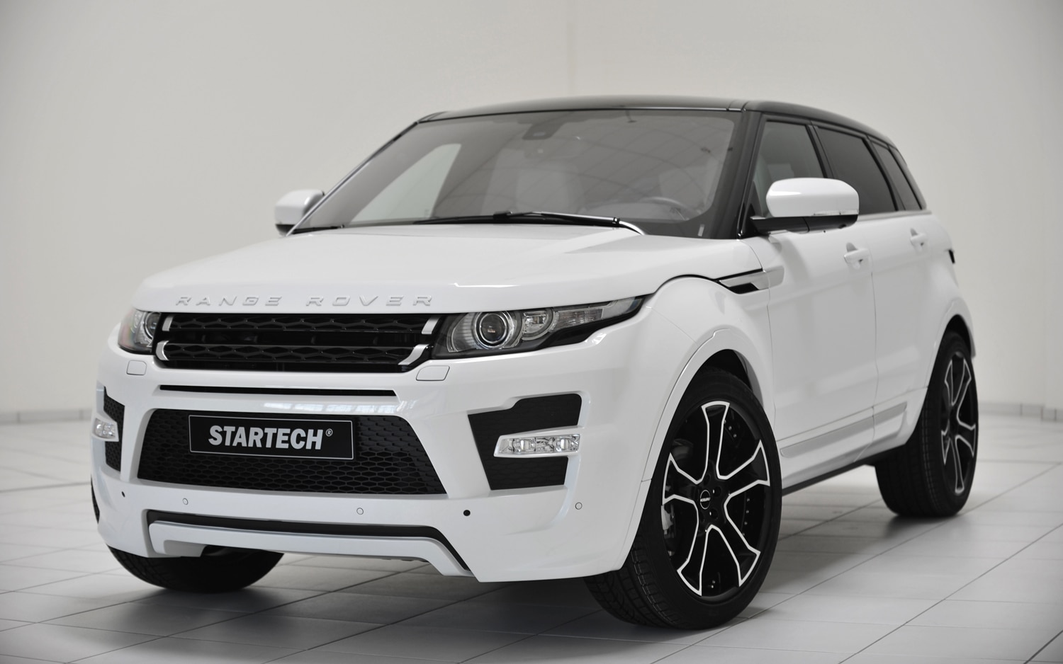 Brabus Subdivision Startech Prepares Styling Kit For Range Rover Evoque