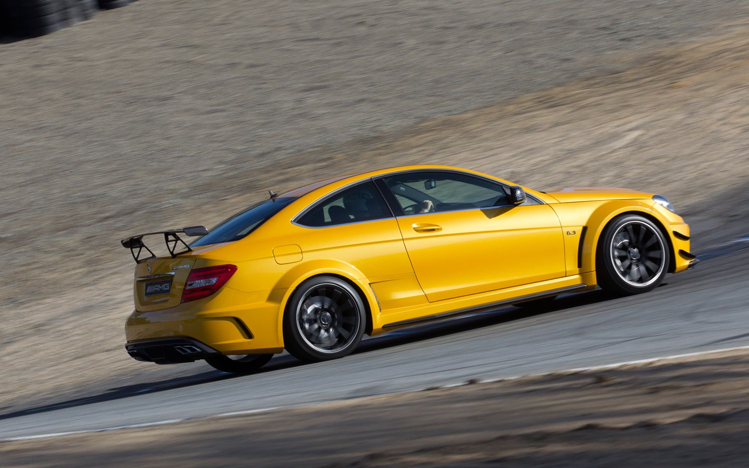 Mercedes Benz C63 Amg Black Series Achieves 7 46 Ring Time