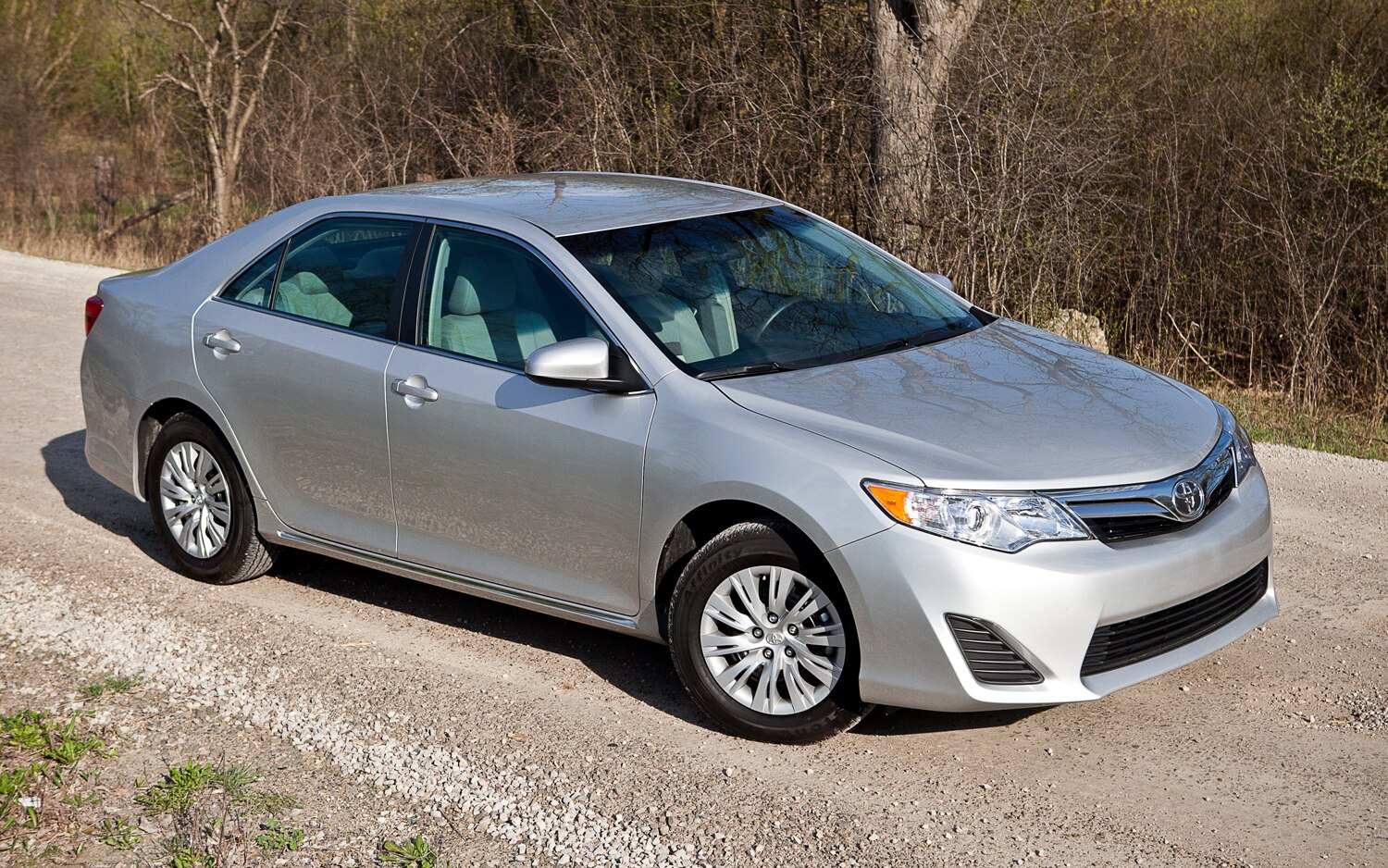 2012 Toyota Camry Le Editors Notebook Automobile