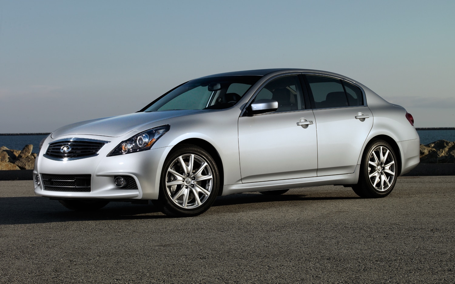 2012 Infiniti G37 Sedan Sport 6MT - Editors' Notebook - Automobile Magazine