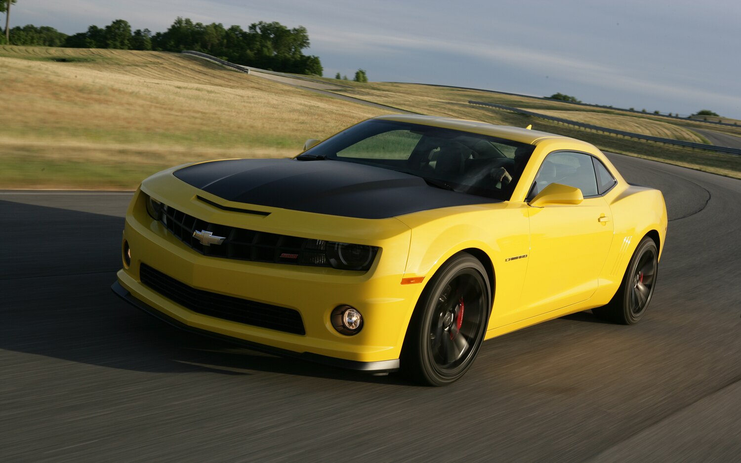 First Drive 2013 Chevrolet Camaro Ss 1le Automobile