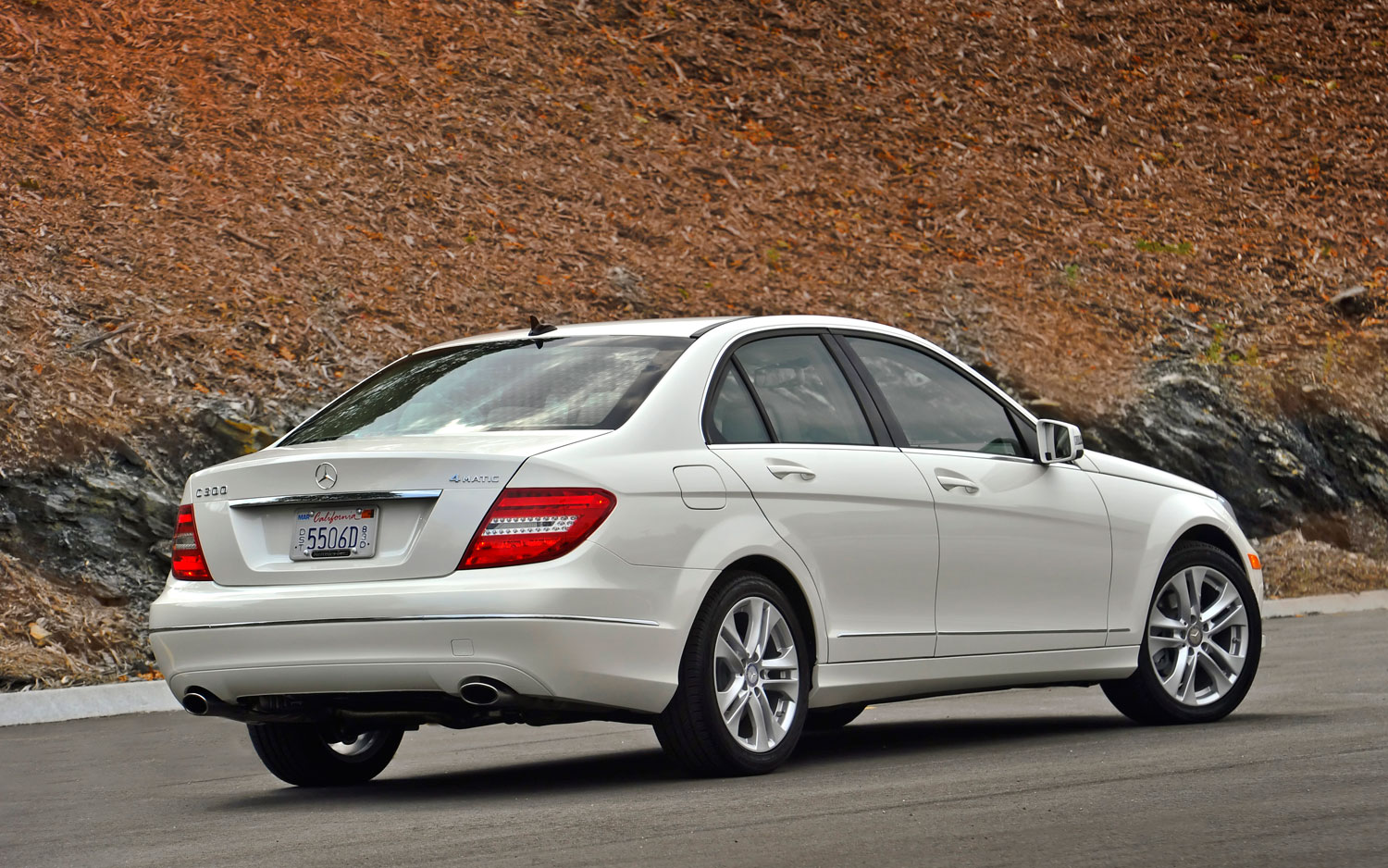 2013 Mercedes-Benz C300 4Matic Gains Power, Economy, M-Class Gets ...