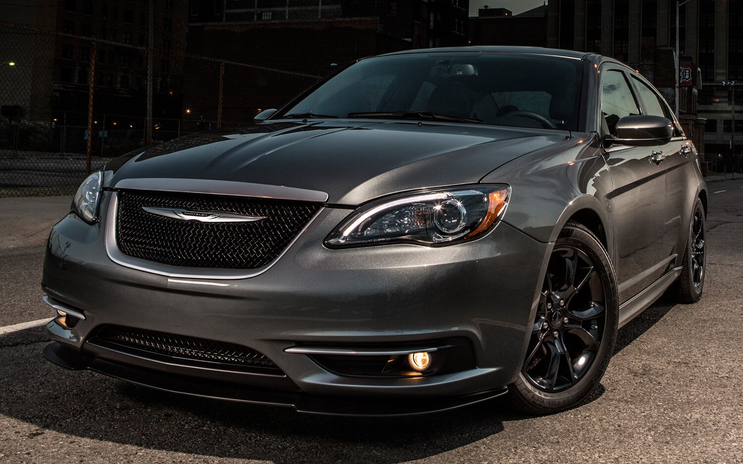 black hub caps for chrysler 200
