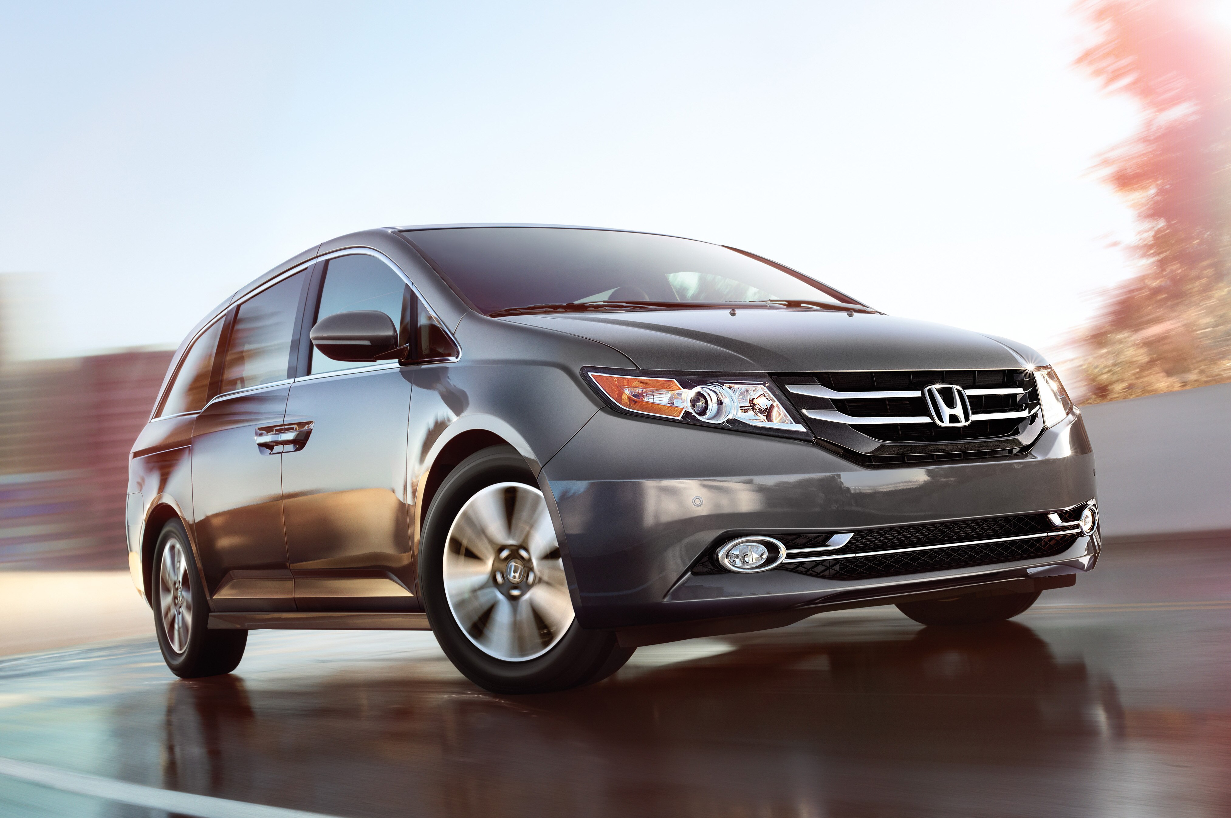 2014 Honda Odyssey Priced at $29,655