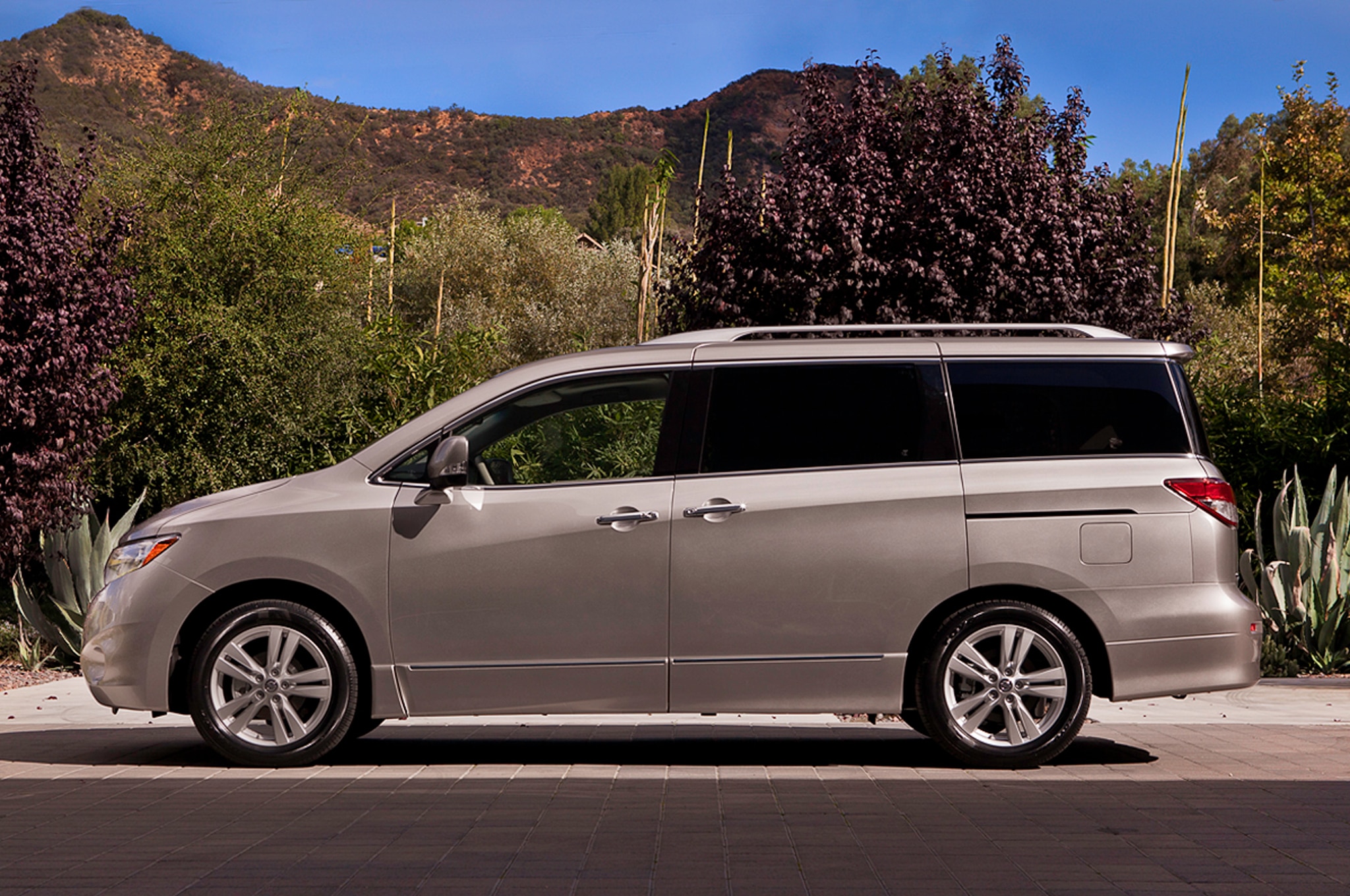 Nissan quest характеристики