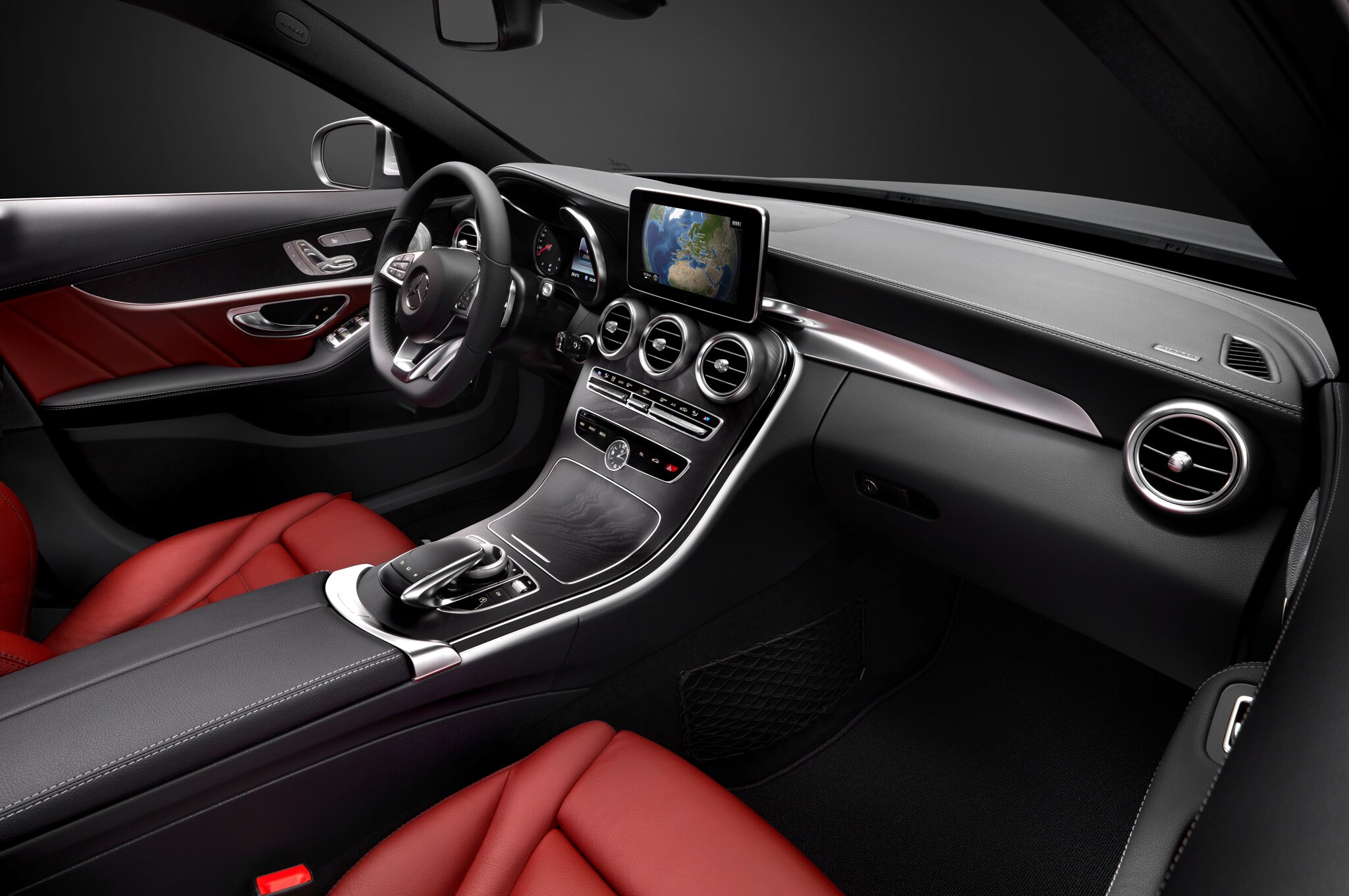 15 Mercedes Benz C Class Interior Technologies Revealed