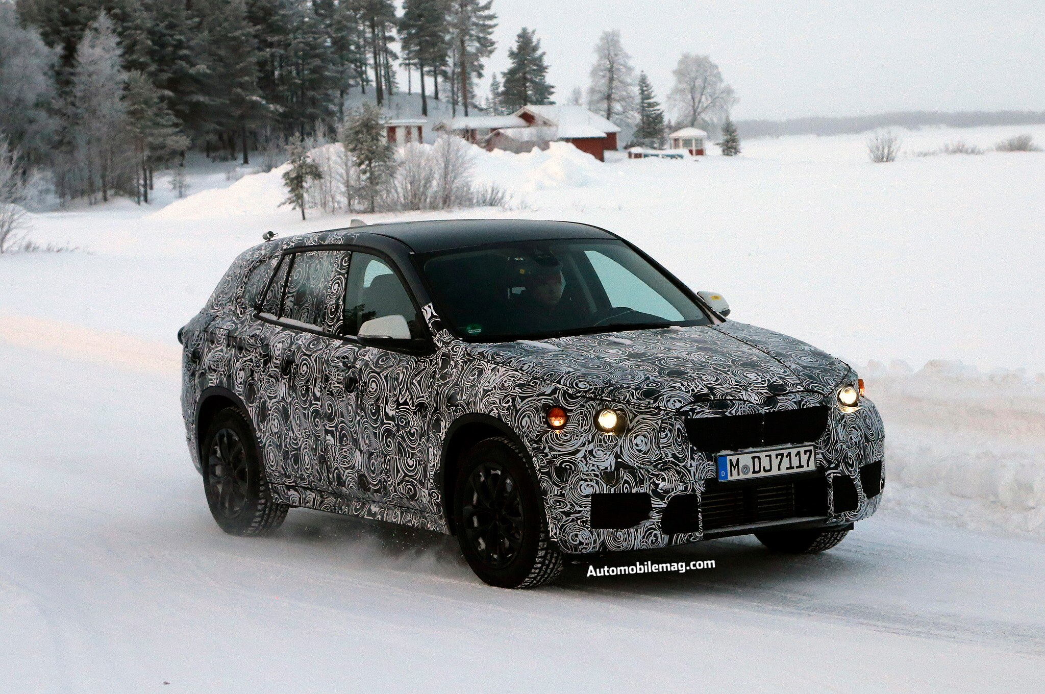 2016 Bmw X1 Spied In The Snow