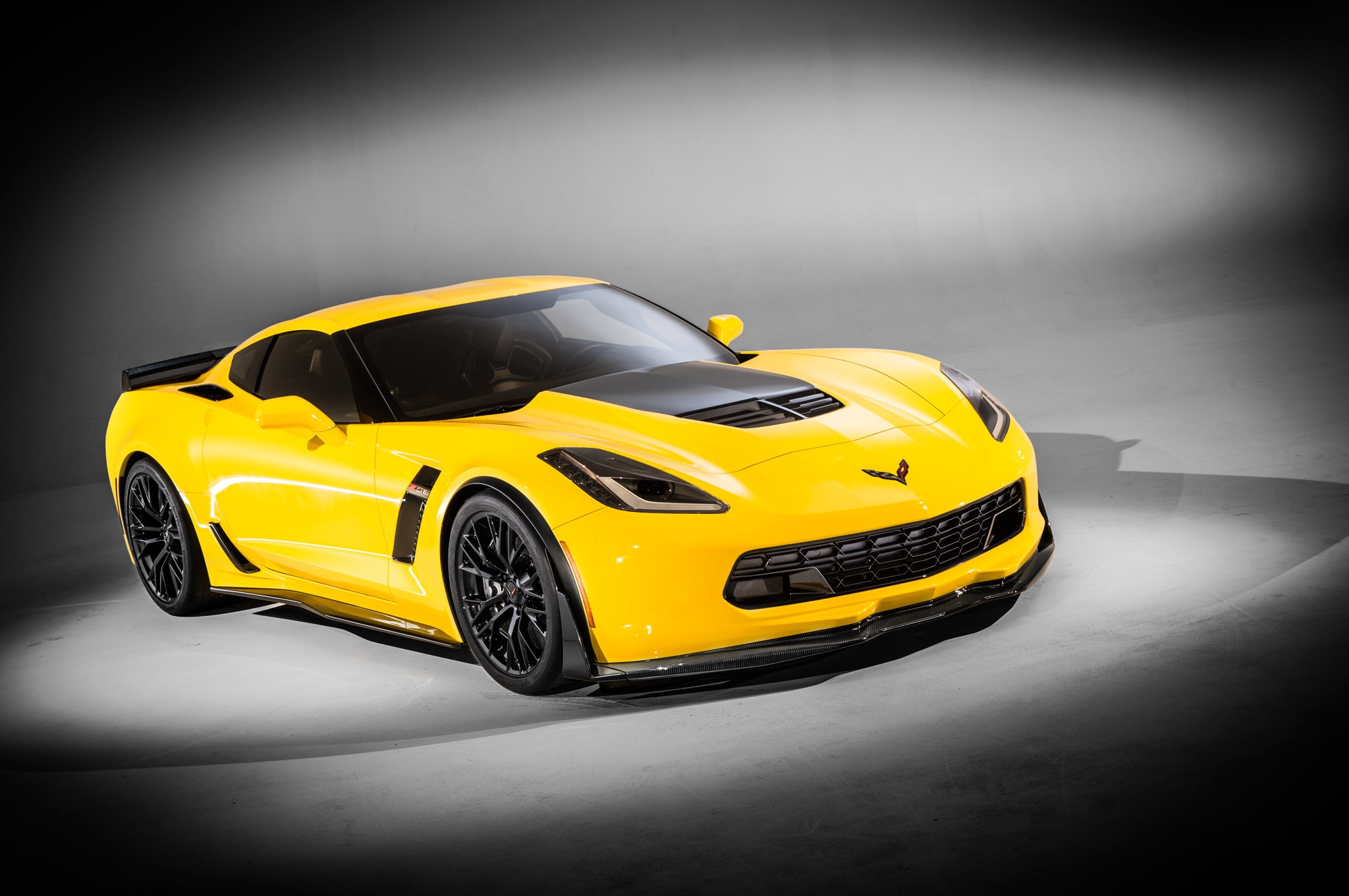 2015 Chevrolet Corvette Z06 Makes 650 HP - Automobile Magazine
