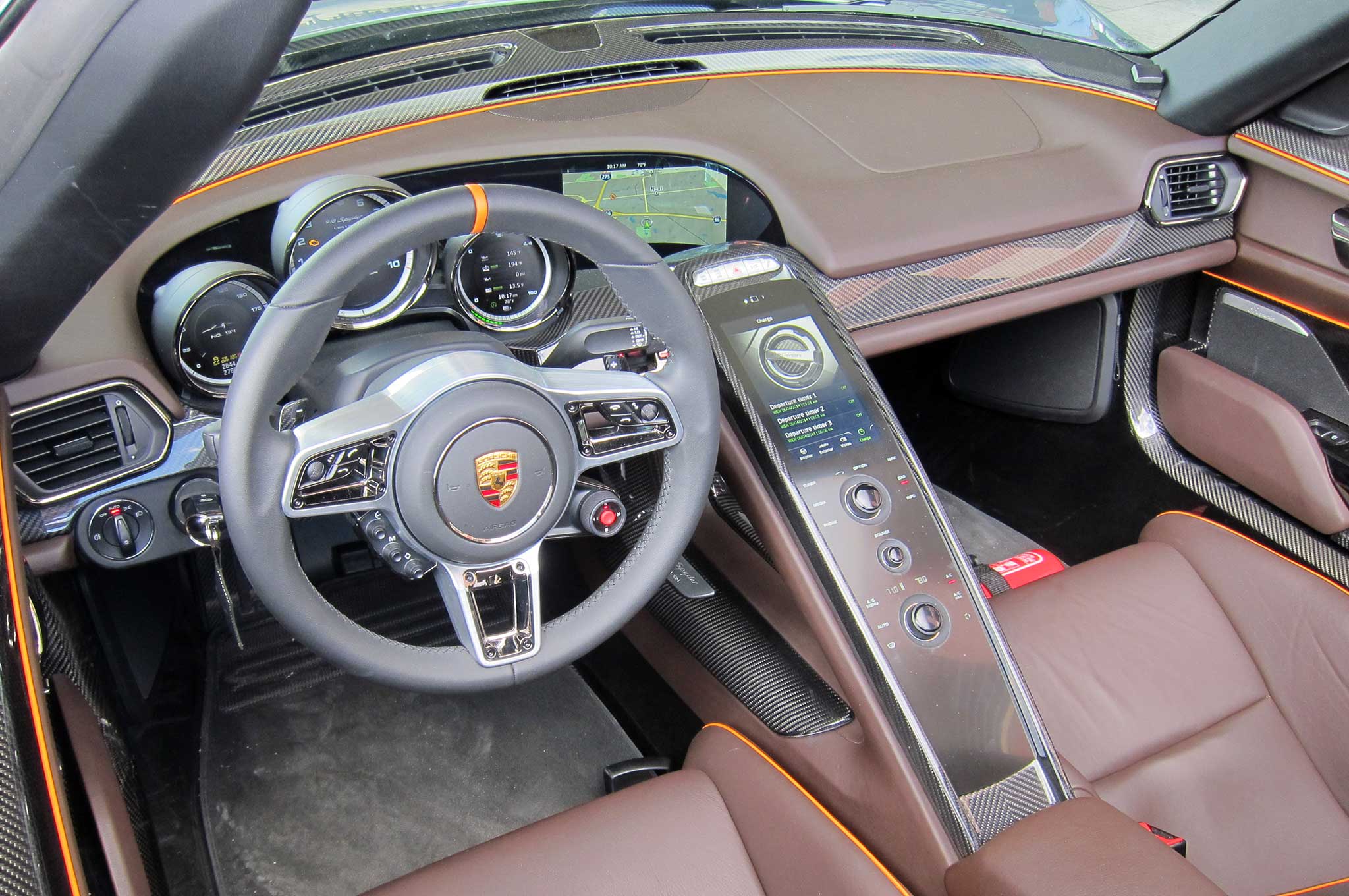 S1nn Explains The Porsche 918 Spyder Infotainment System