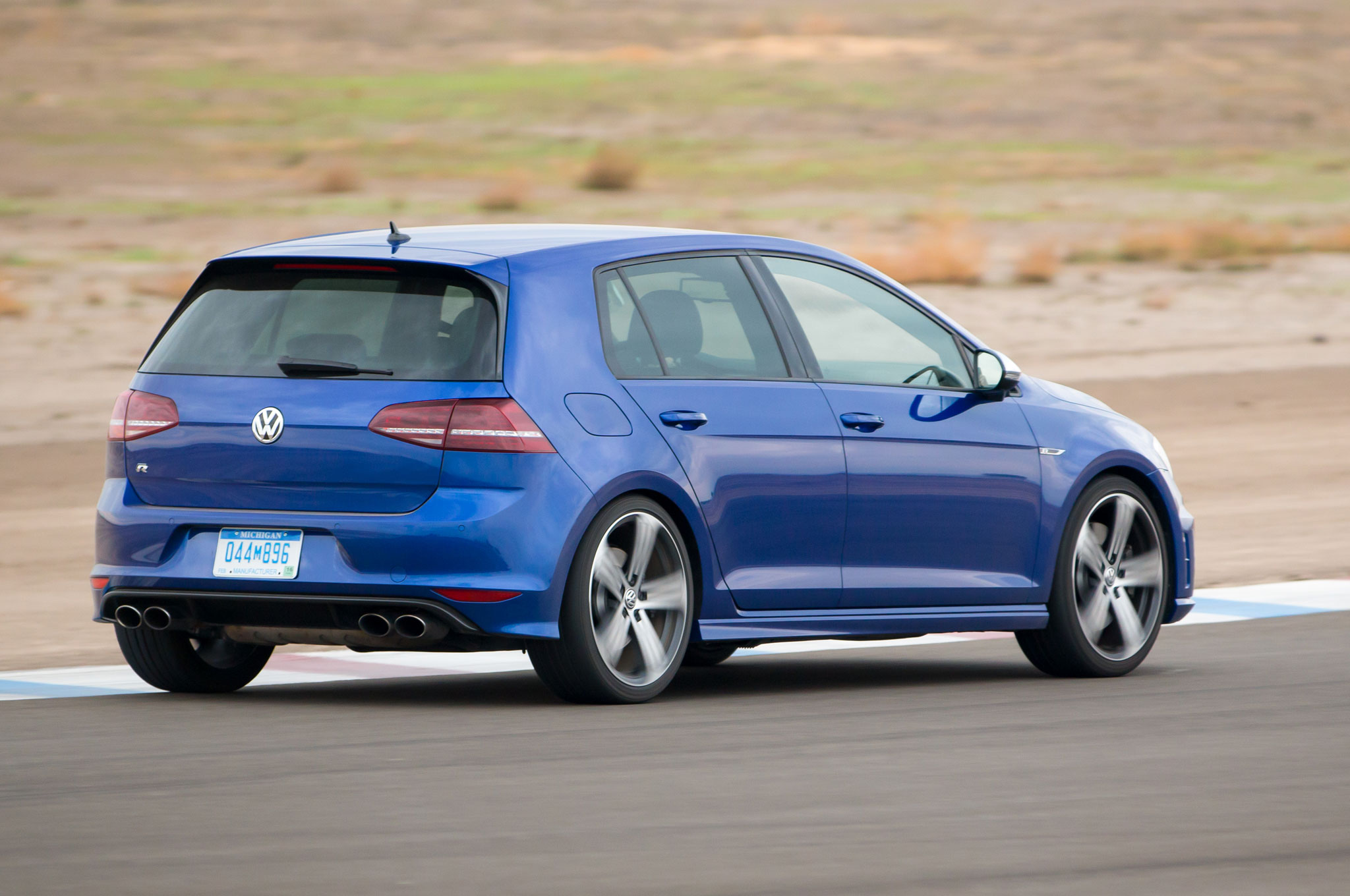 2015 Volkswagen Golf R PreOrder Sells Out