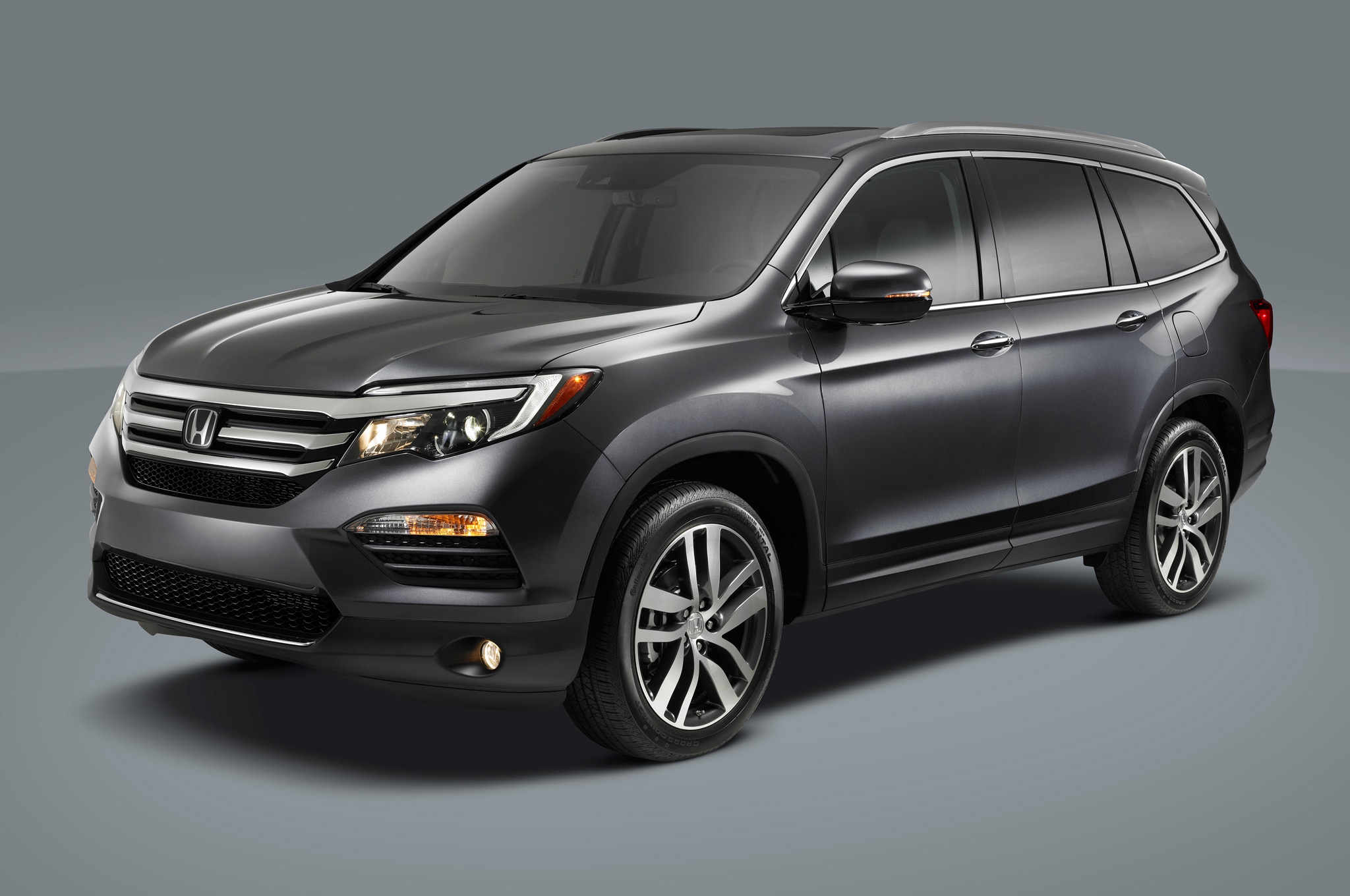 receives midsize vistazo friendly revela autoevolution