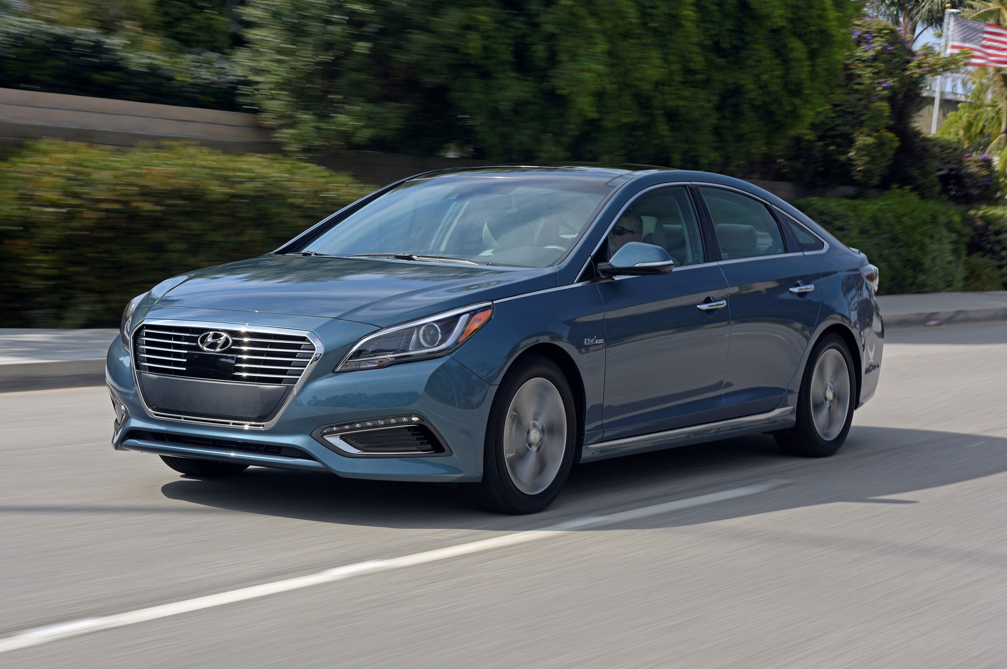 2016 Hyundai Sonata Hybrid and PHEV Review