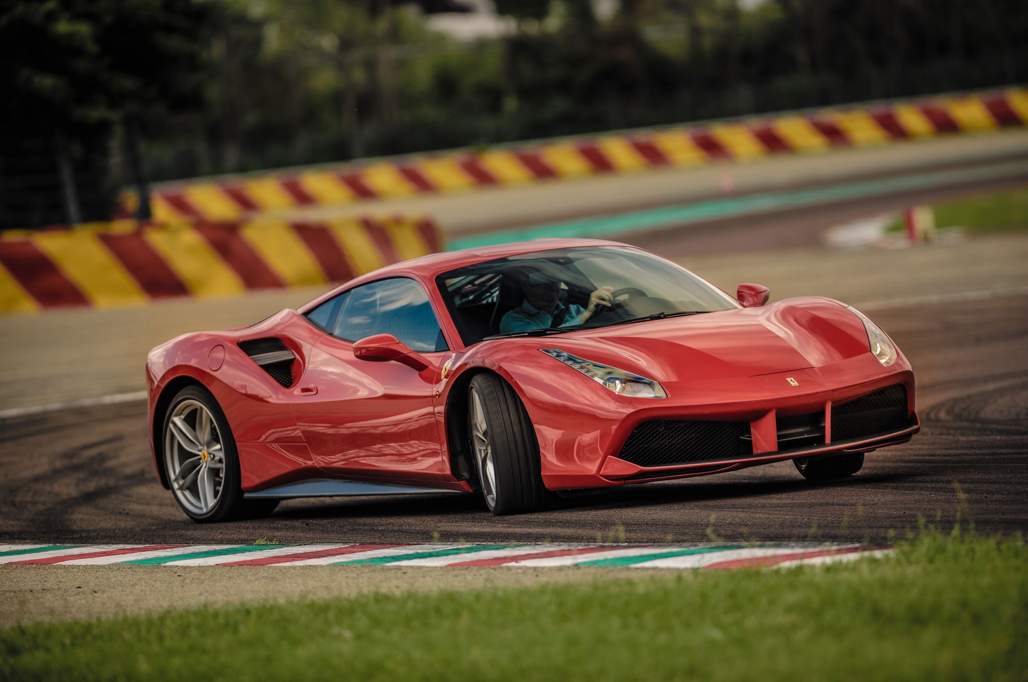 2016 Ferrari 488 Gtb Review Automobile