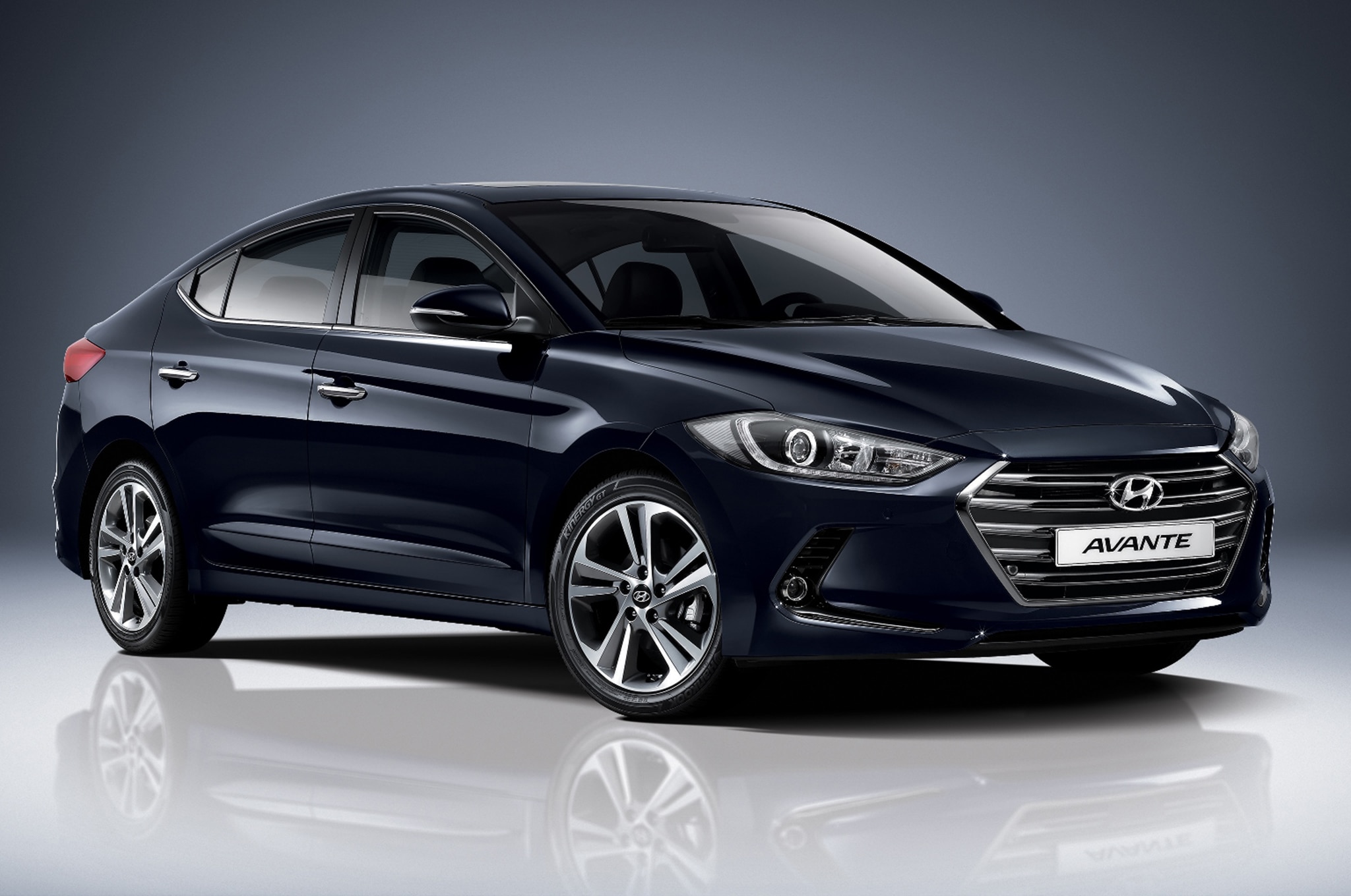 2017 Hyundai Elantra Debuts in Korea with Sharper Styling