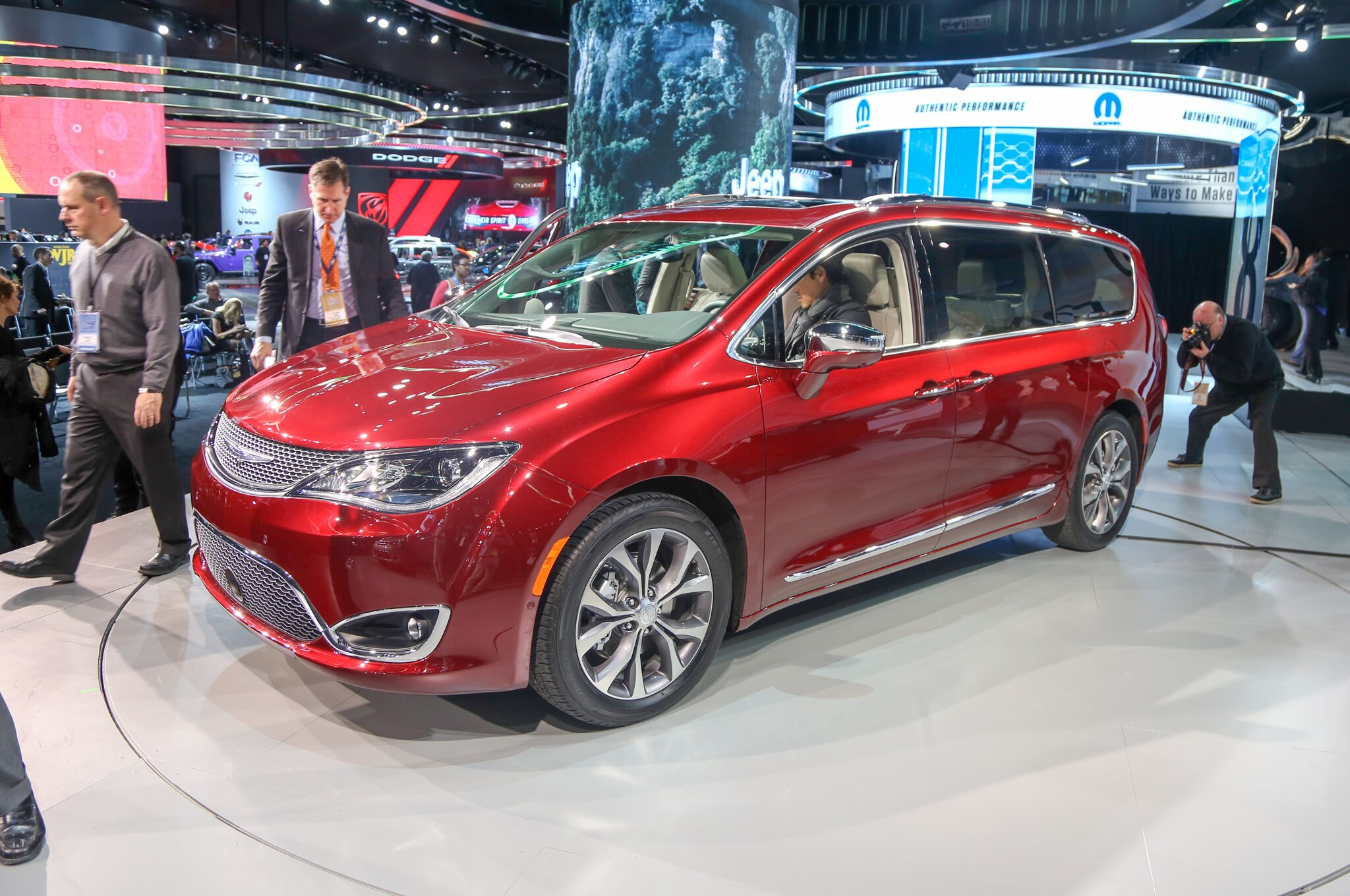 2016 chrysler pacifica limited