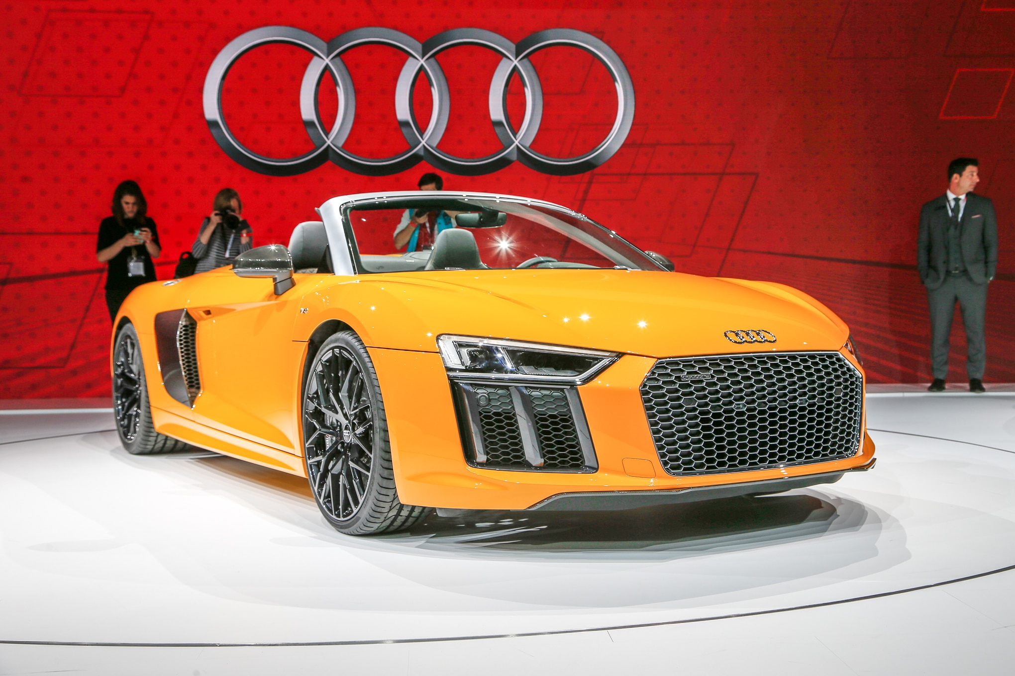 Audi R8 Spyder Convertible Shown at 2016 New York auto show