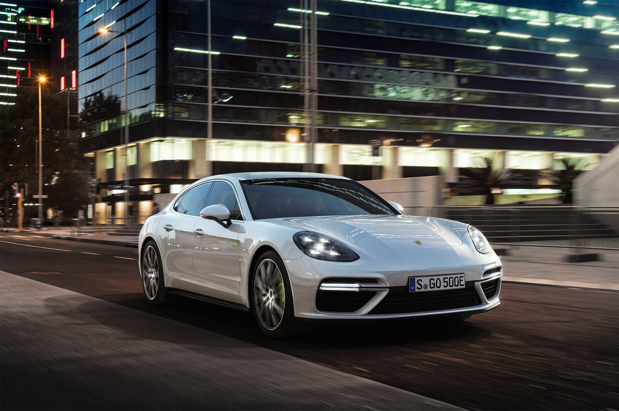 2018 Porsche Panamera Turbo S E Hybrid Has 671 Hp 918