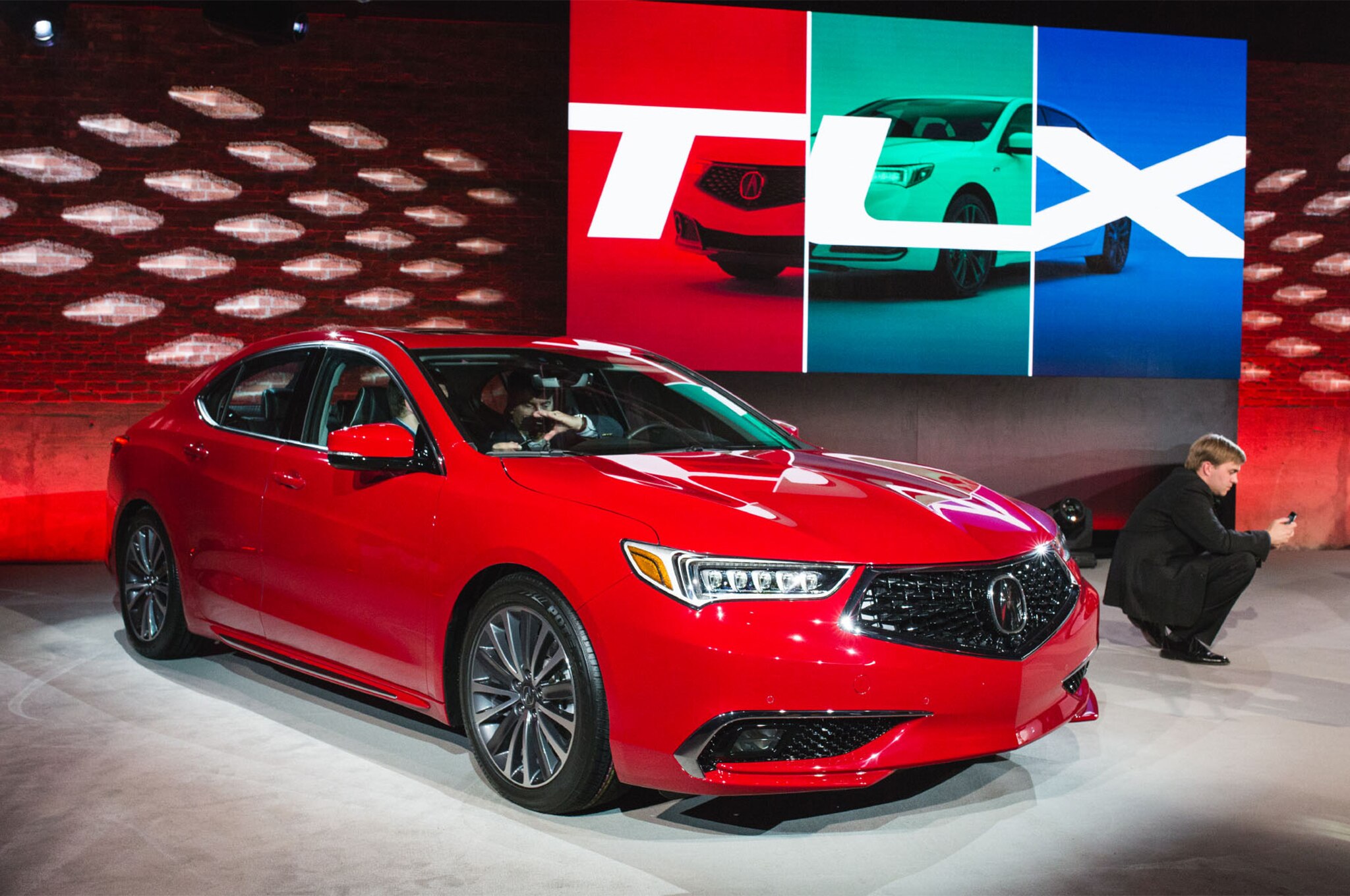 2018 Acura Tlx Gets A Midlife Refresh And Brings Back The A