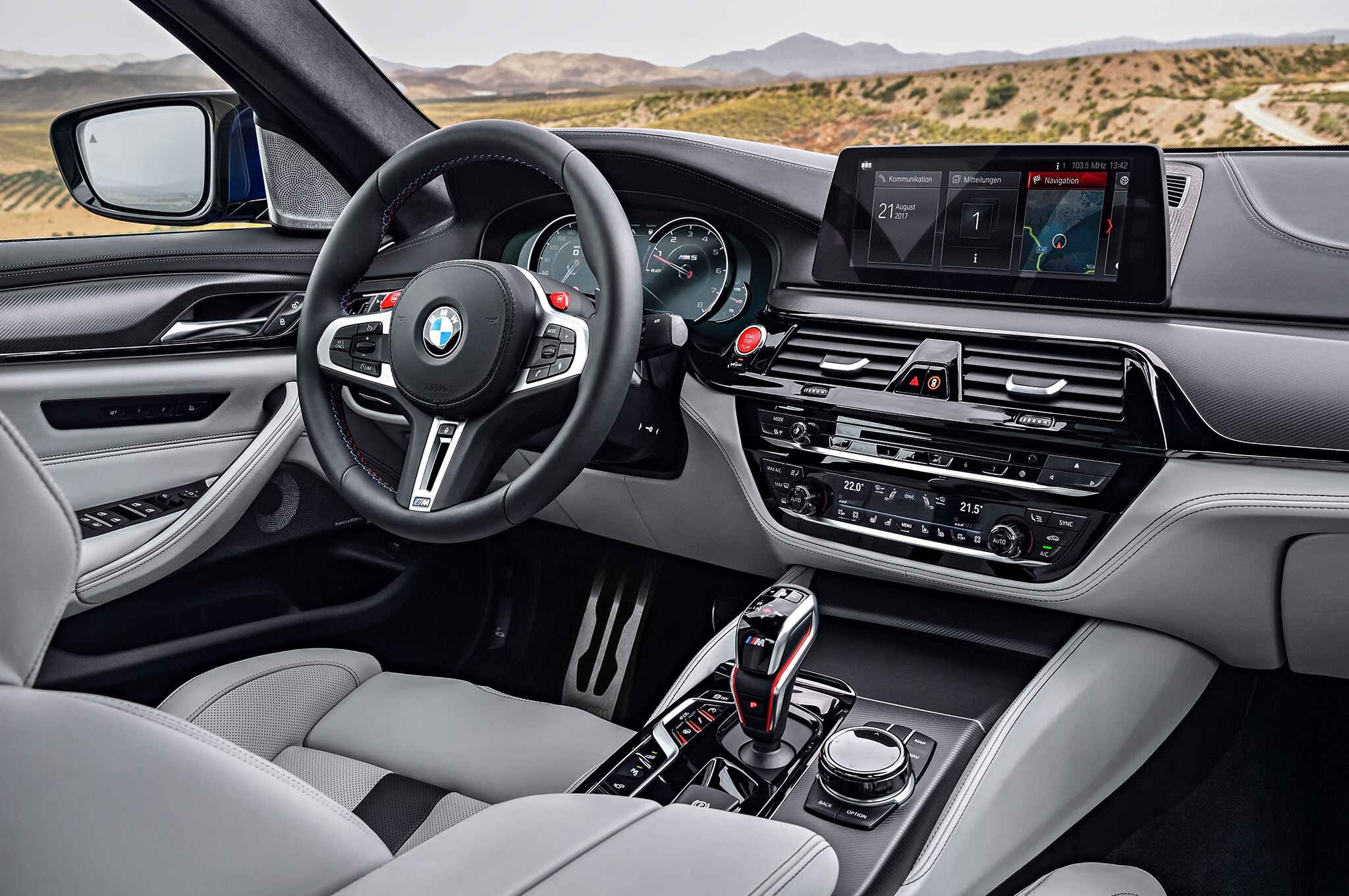 20 Cars With The Best Infotainment Systems In 2018 U S