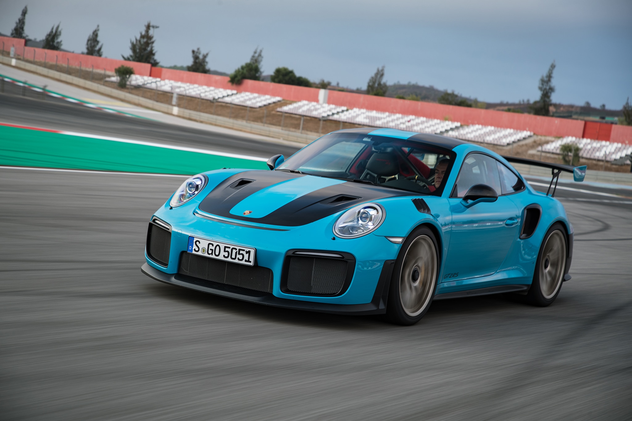 First Drive 2018 Porsche 911 GT2 RS — Holy