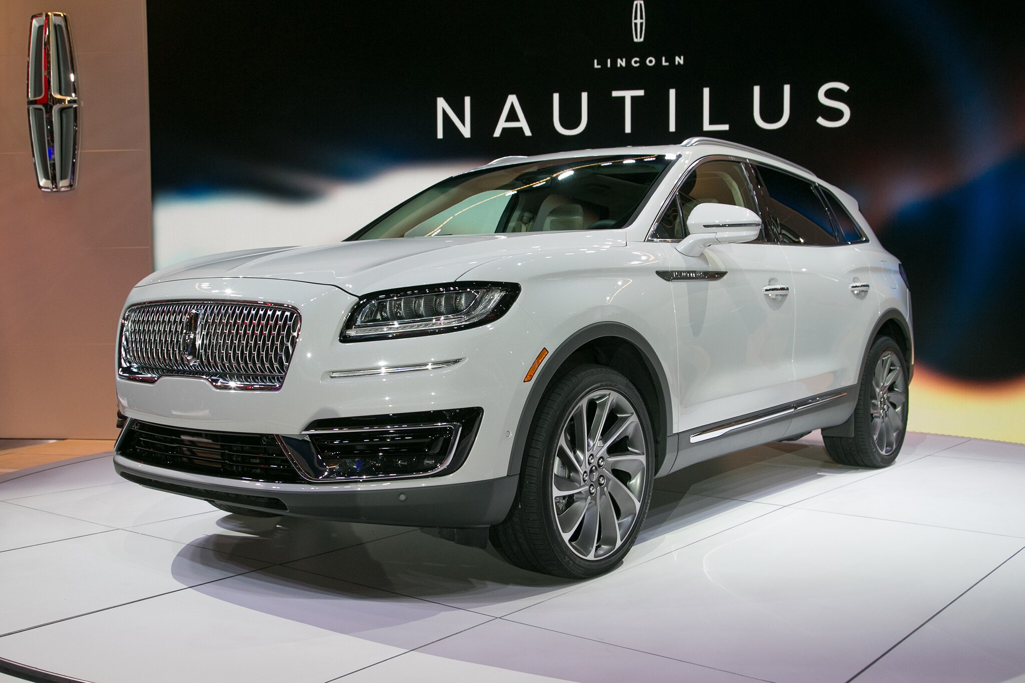 2019 Lincoln Nautilus Surfaces In L A Automobile