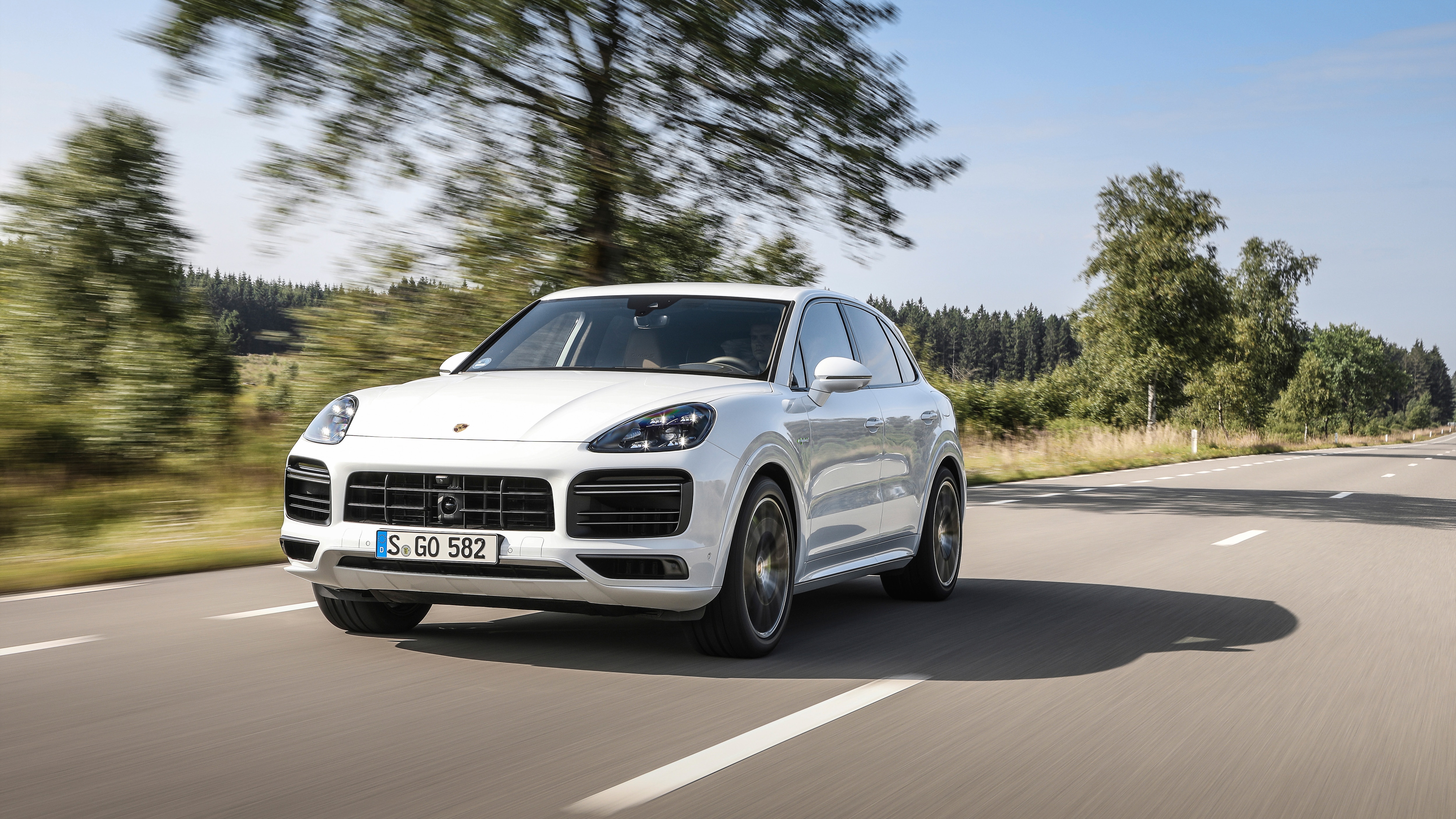 The 2020 Porsche Cayenne Turbo S EHybrid Has Supercar Performance