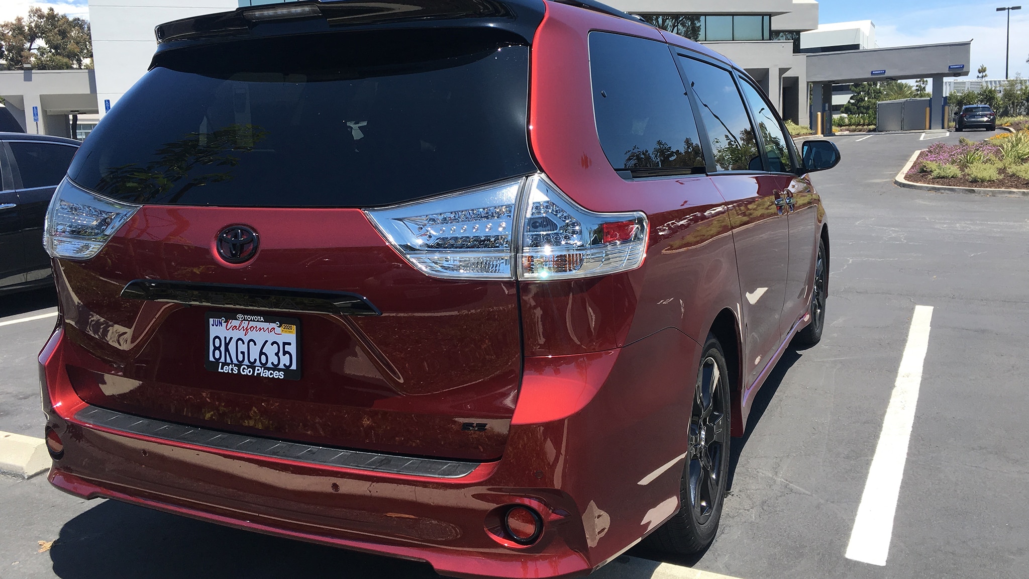 2020 toyota sienna se premium