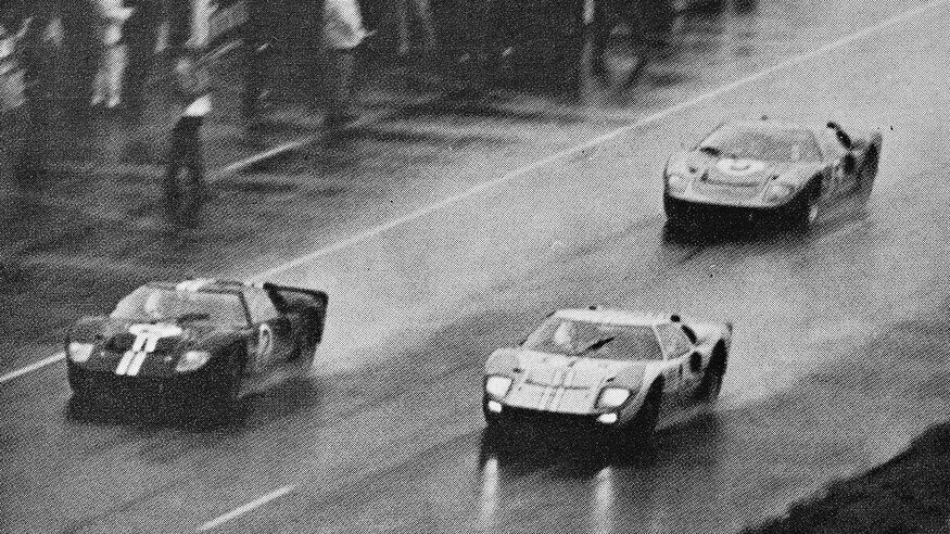 1966 24 Hours Of Le Mans Ford v Ferrari 09