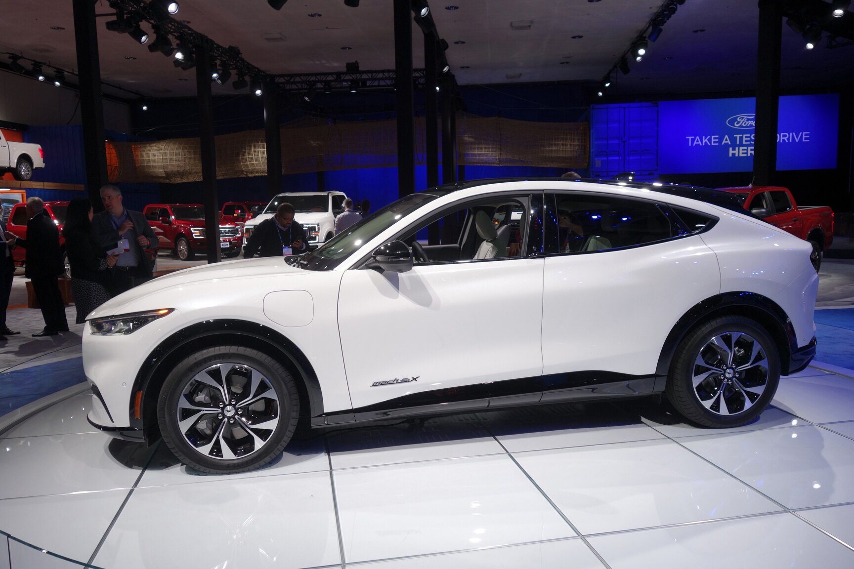2019-Los-Angeles-Auto-Show-31.jpg