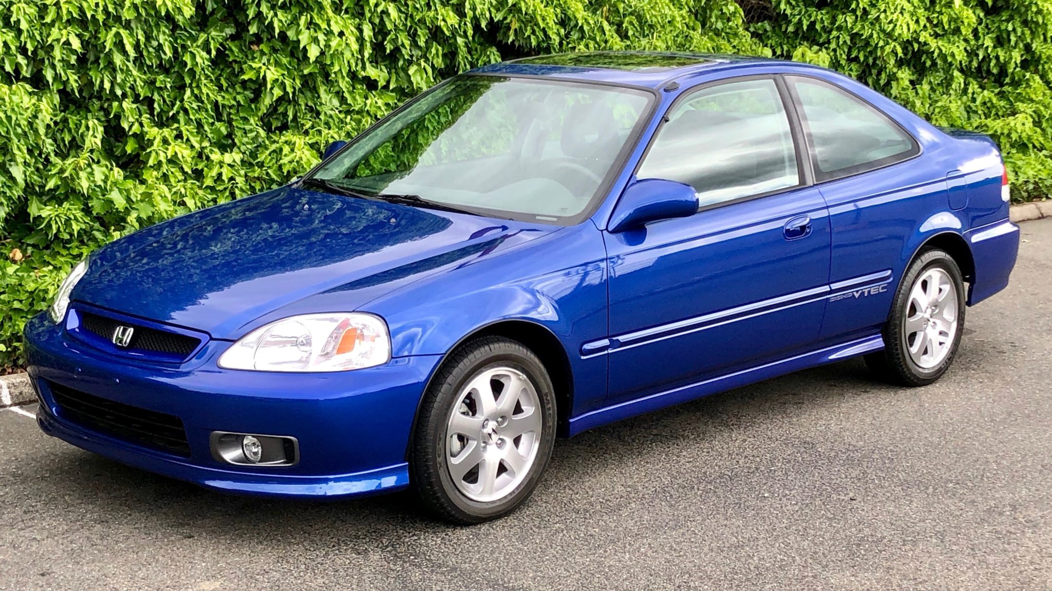 00 Honda Civic Si Sets 52 250 Auction Record At Bring A Trailer