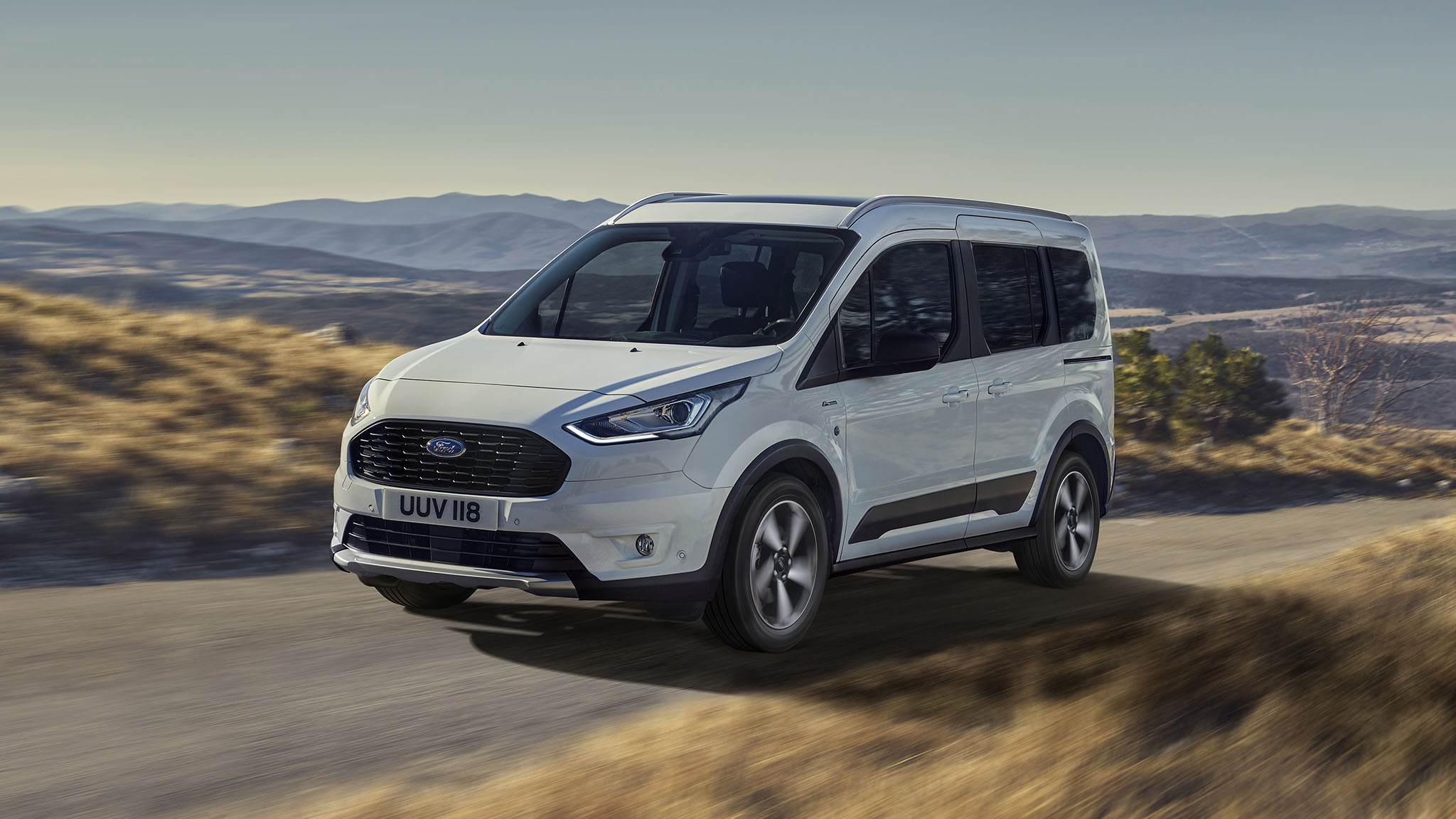 transit tourneo camper