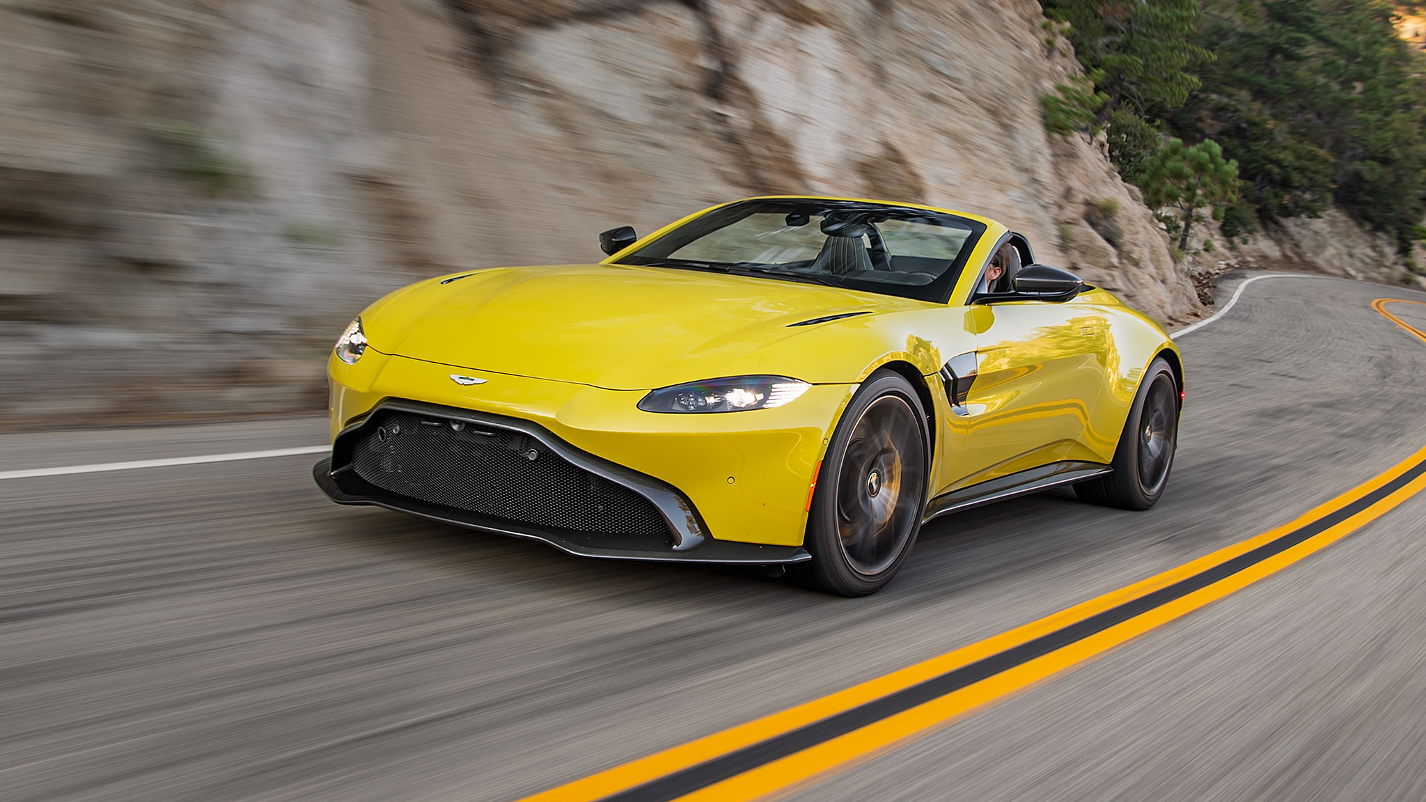 2021 Aston Martin Vantage Roadster First Drive