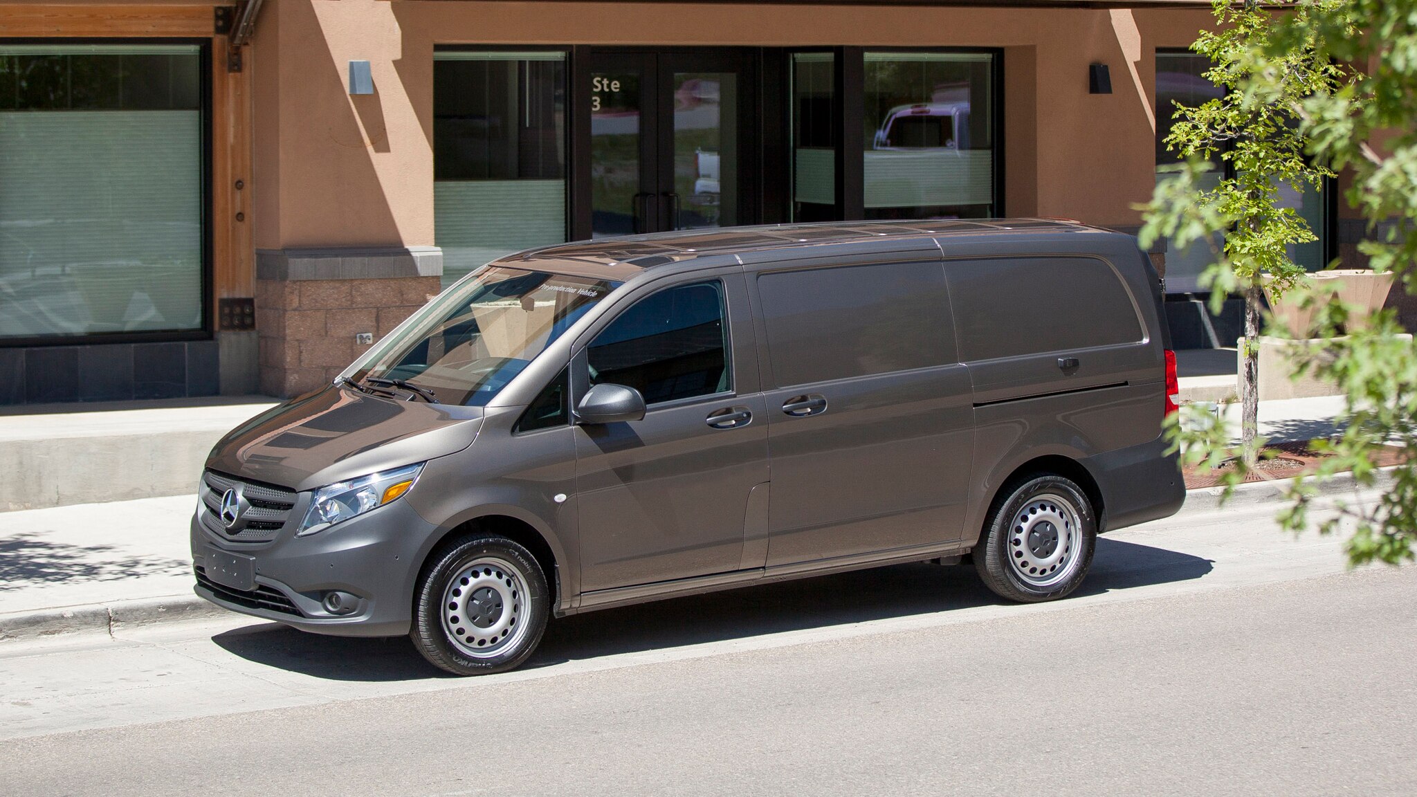 mercedes benz metris cargo van